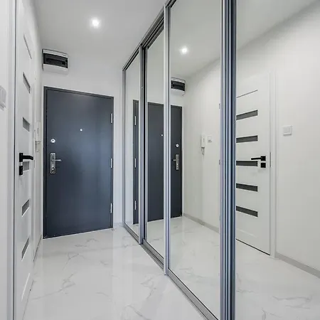 Lägenhet J Komfortny Na Skok Od Centra